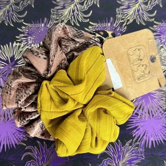 Berry 3 Hair tie Bundle - Picture 3 of 6